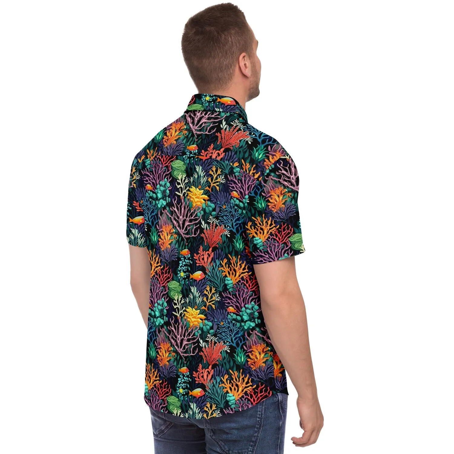 Coral Reef Short Sleeve Men Button Up Shirt, Sea Ocean Beach Tropical Fish Print Casual Buttoned Down Summer Collared Dress Shirt