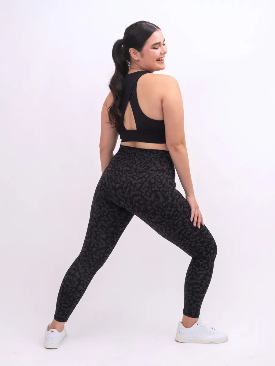 Easy Stretch 7/8 Leggings in Black Leopard