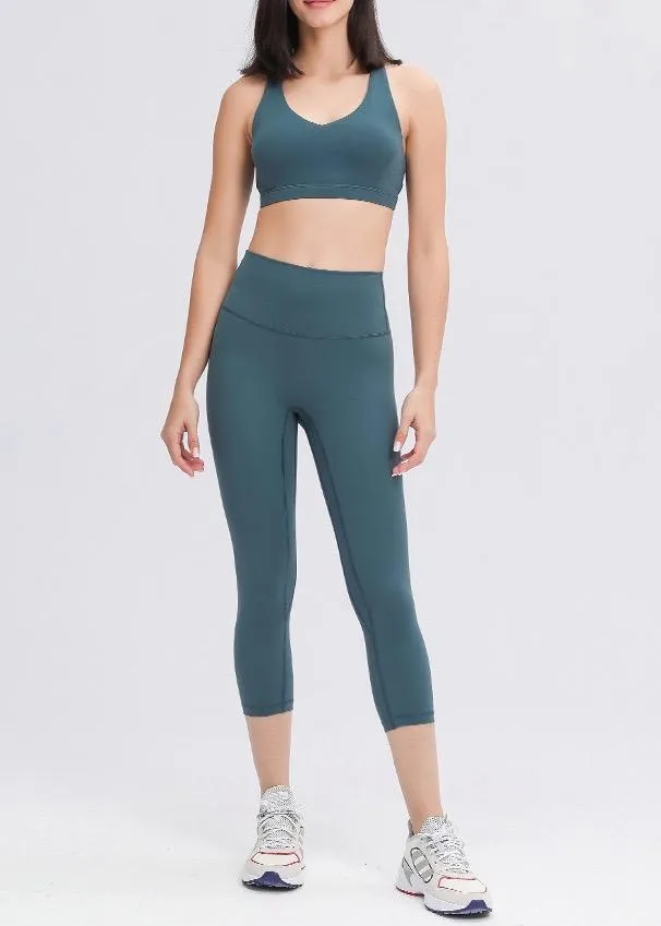 Easy Stretch Crop 21” *Seamless Leggings in Fern Green