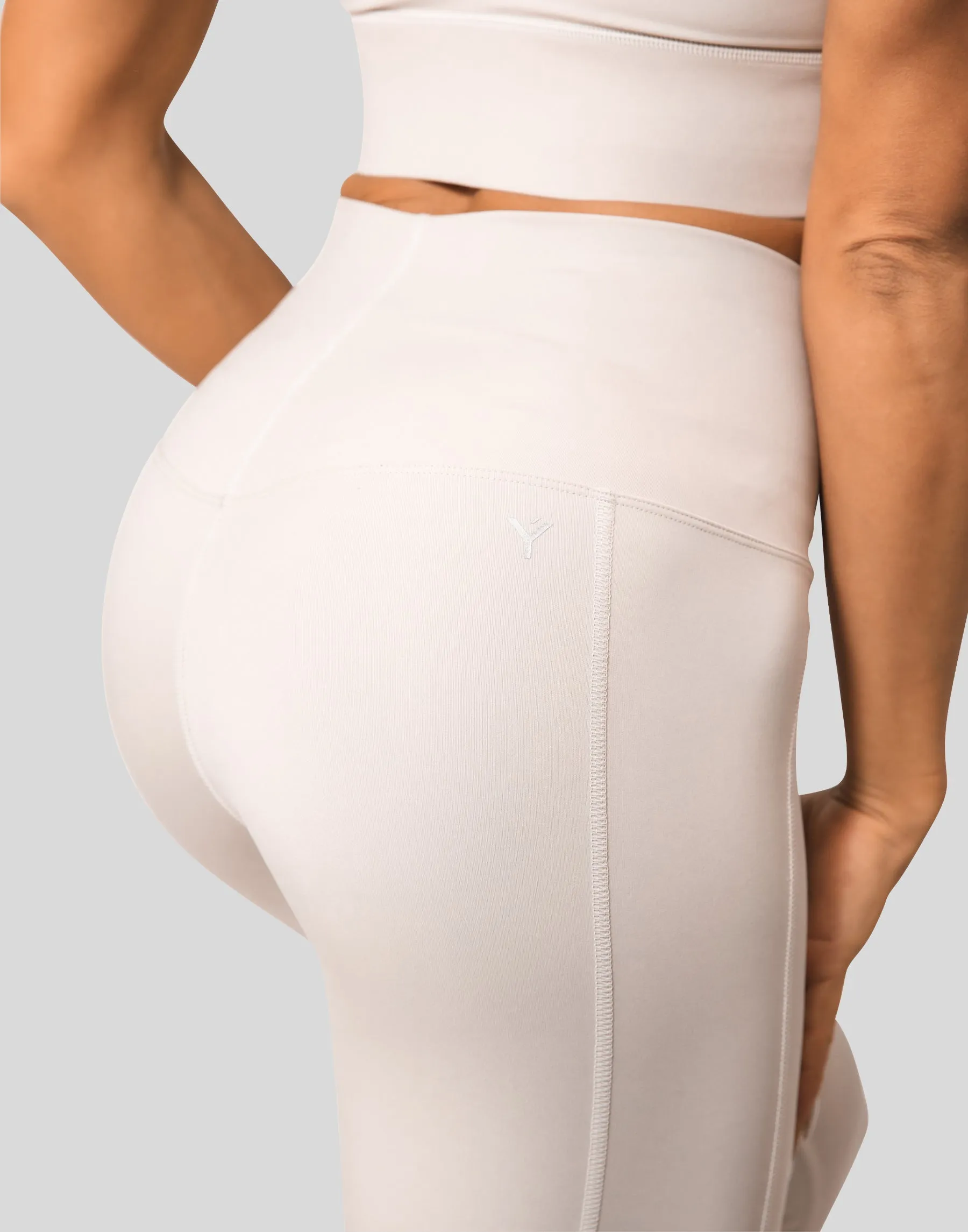 LÝFT Standard Leggings - Ivory