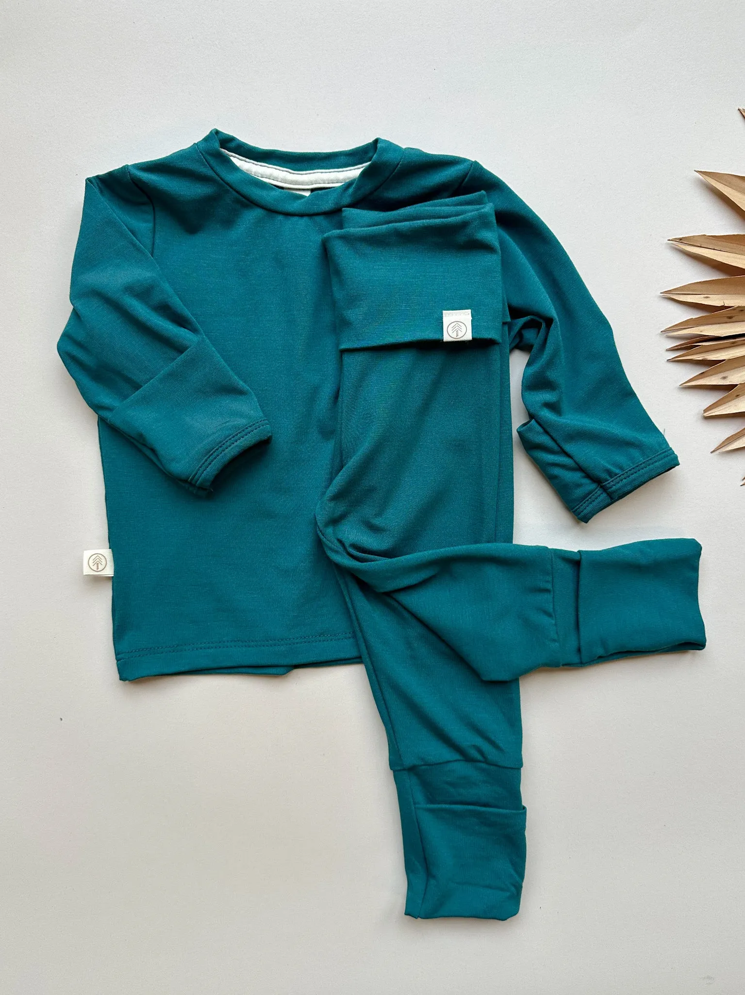 Long Sleeve Crew Neck Tee with Mittens | Baby & Toddler | Luxury Bamboo | Peacock