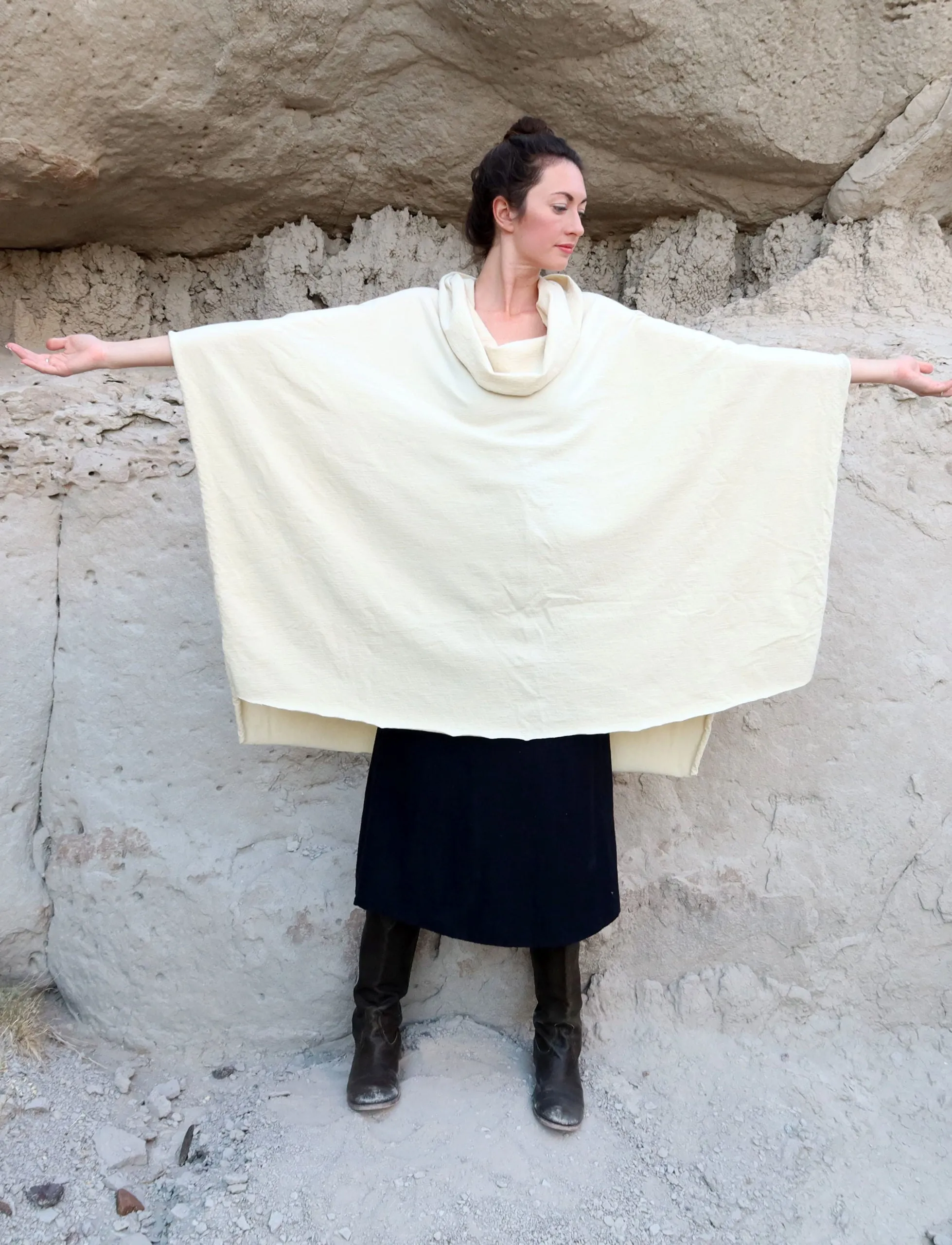 ORGANIC WOOL Nomad Aphrodite Tunic Cape