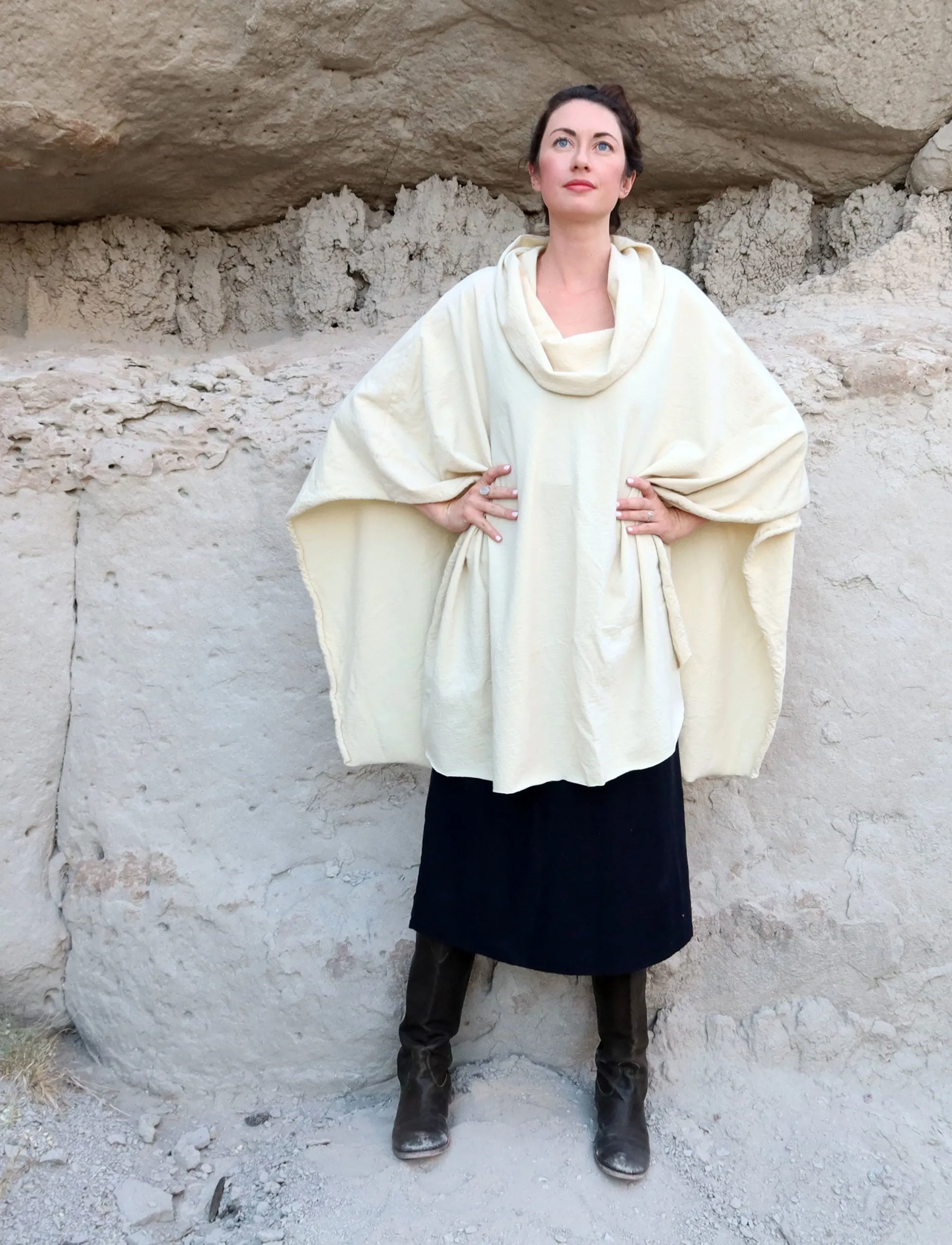 ORGANIC WOOL Nomad Aphrodite Tunic Cape