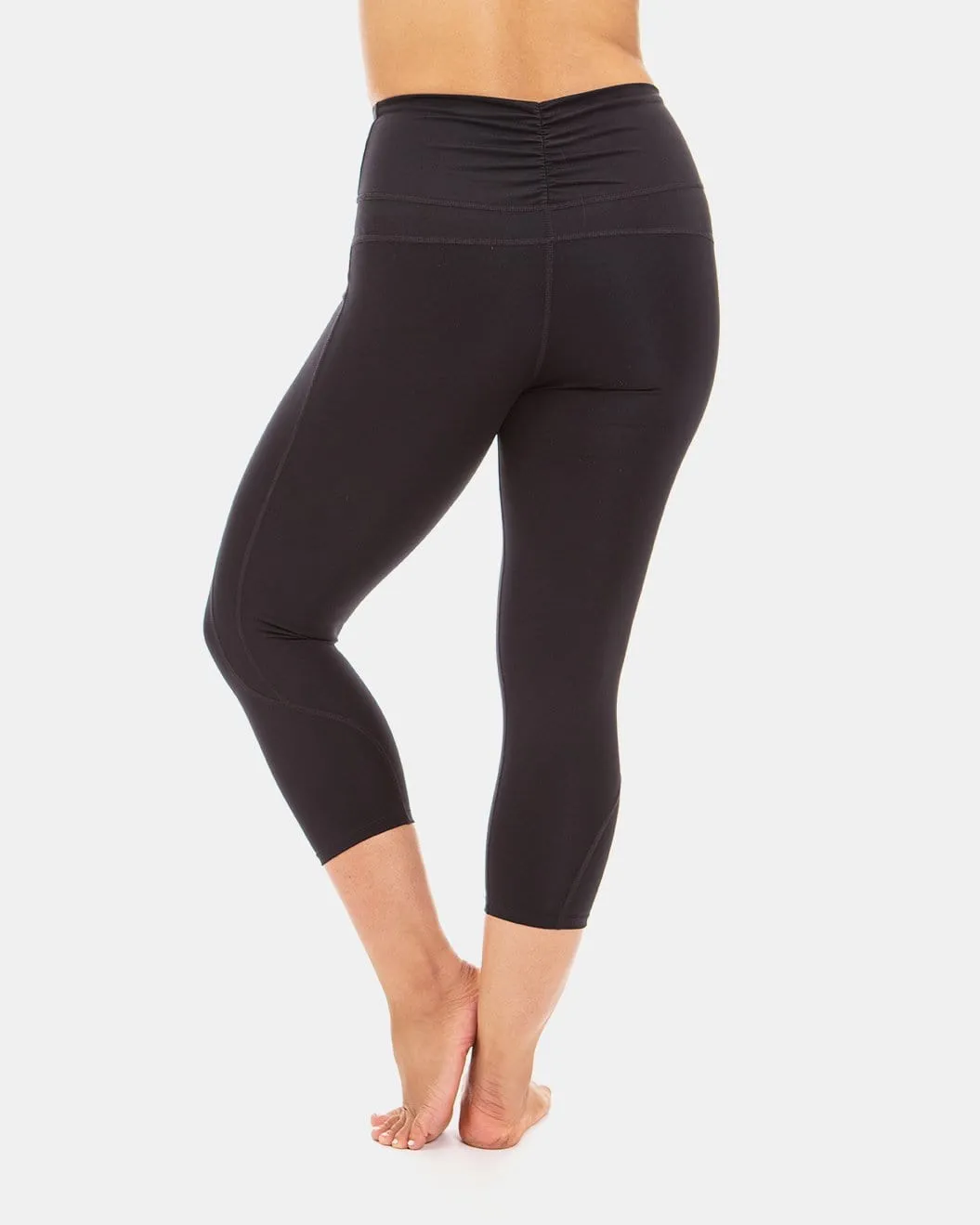 Squeeze Play High-Waist Capri – Booya Black